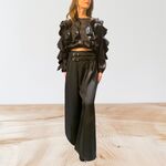  CROP TOP CON APPLICAZIONI  VOULANT girocollo con elastico in vita e sui polsini